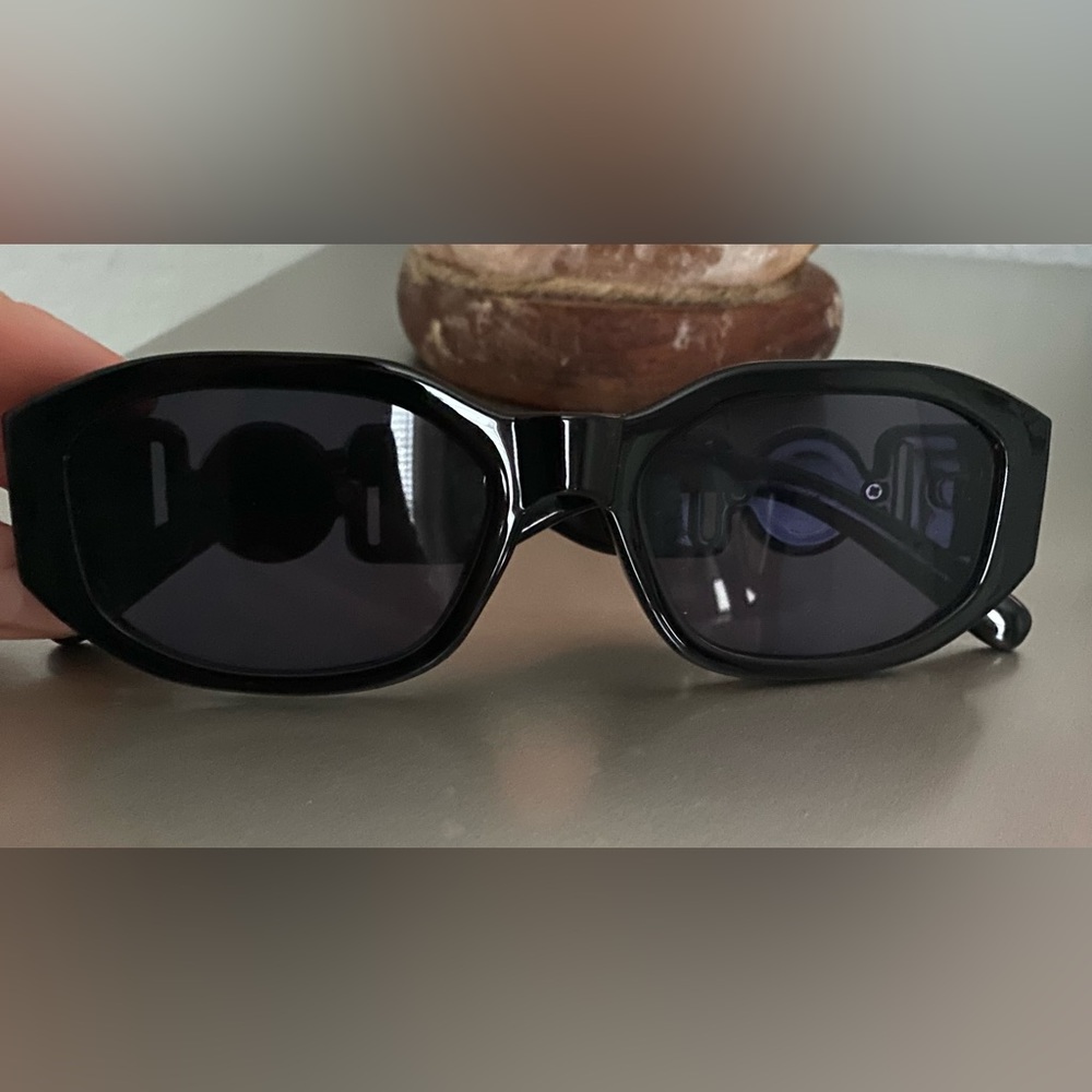 90’s Rectangle Black Sunglasses